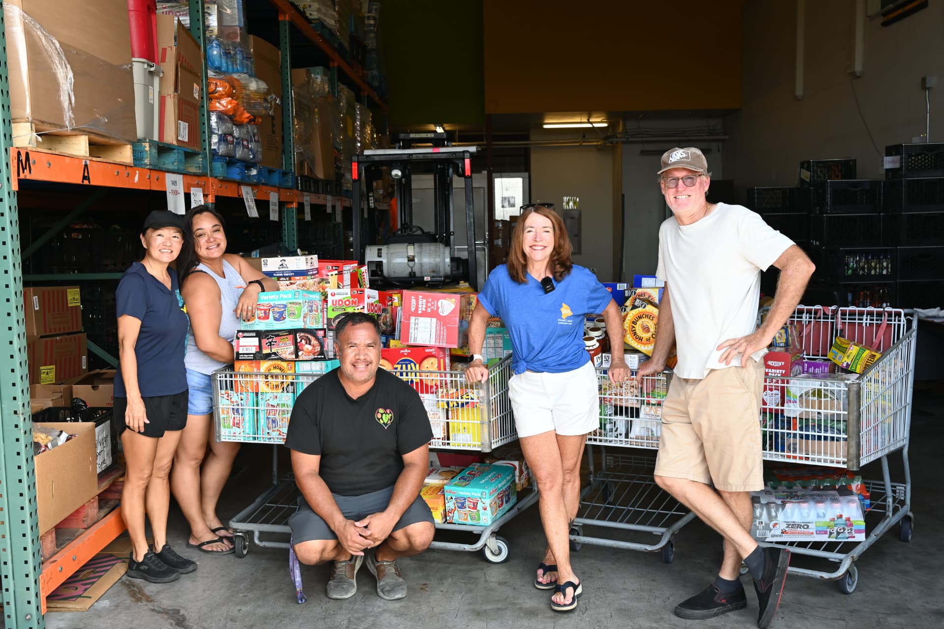 Aloha Pass It On community giving